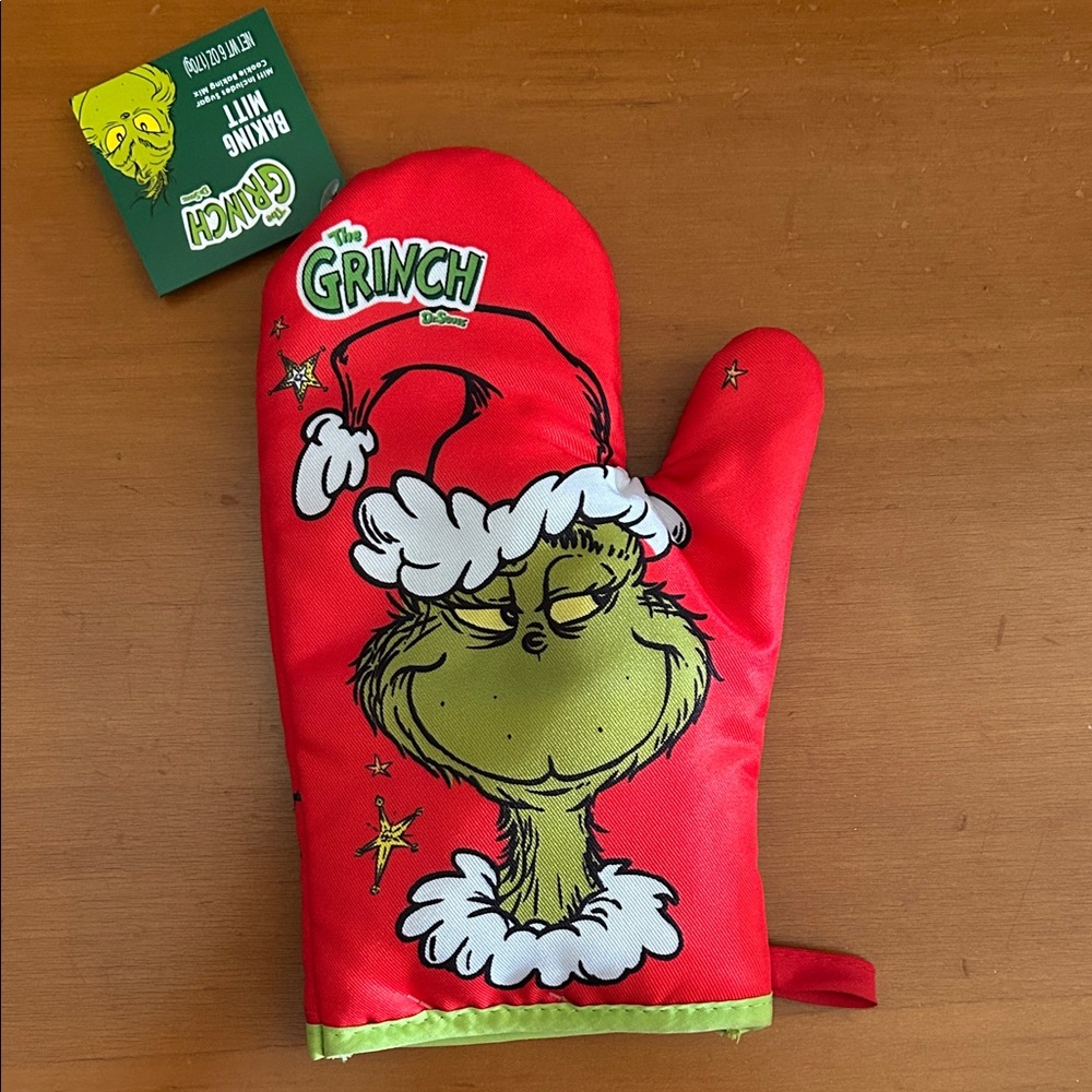 The Grinch Red Oven Mitt